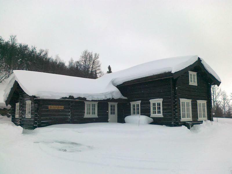 Blazerbu Four-Bedroom Chalet Myro Esterno foto